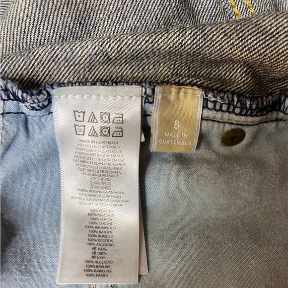 Michael Kors Mid Rise Shorts - Picture 5 of 5